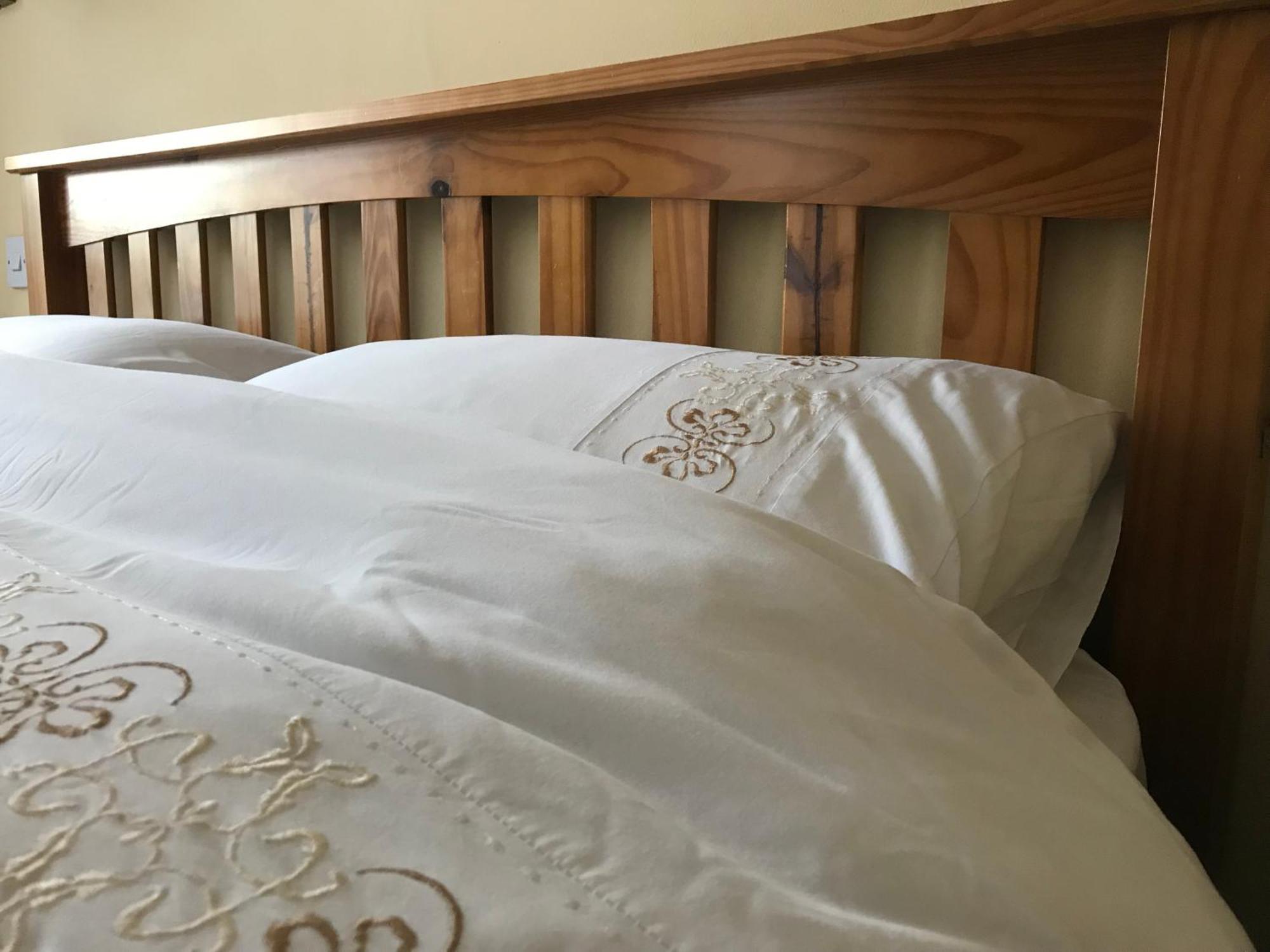 Ashes Seafood Restaurant Accommodation Ντίνγκλε Εξωτερικό φωτογραφία